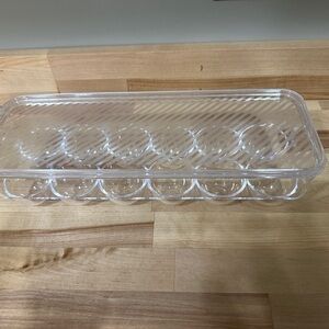 Clear Acrylic Egg Holder